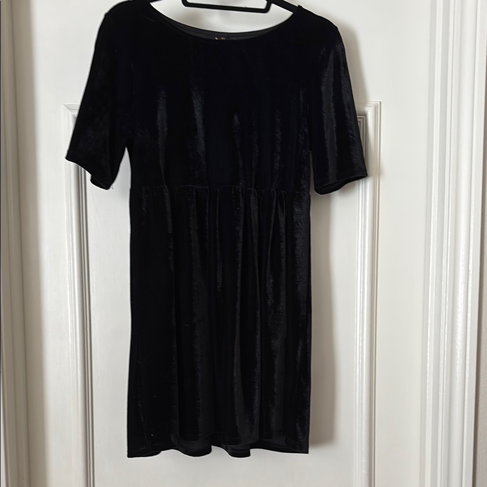 Elegant Black Velvet Dress